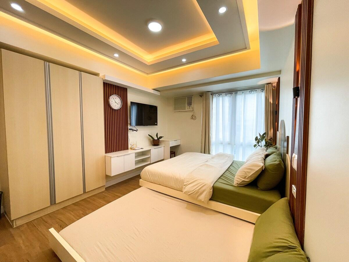 Bedroom 2, Cozy Studio Unit in Abreeza Place T1 with Pay Parking, Davao City