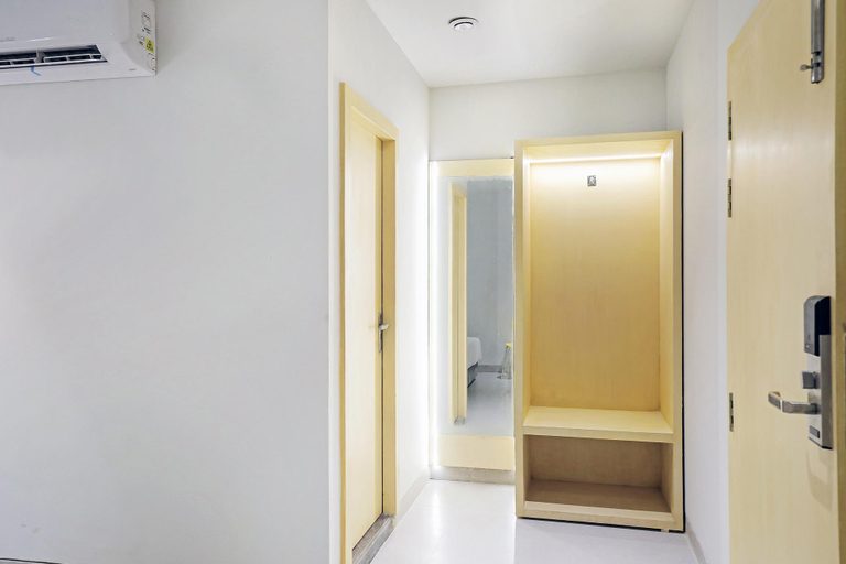 Public Area 2, FabHotel Yellow Courtyard, Bhopal