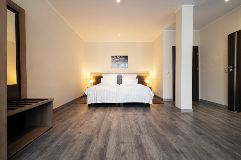 Bedroom 3, home Hotel, Wilhelmshaven
