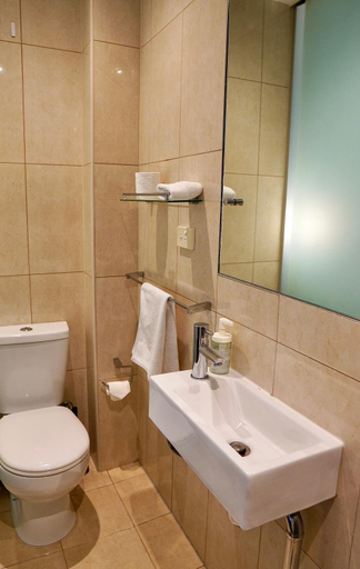 Bathroom 2, Melbourne Vivo, Melbourne