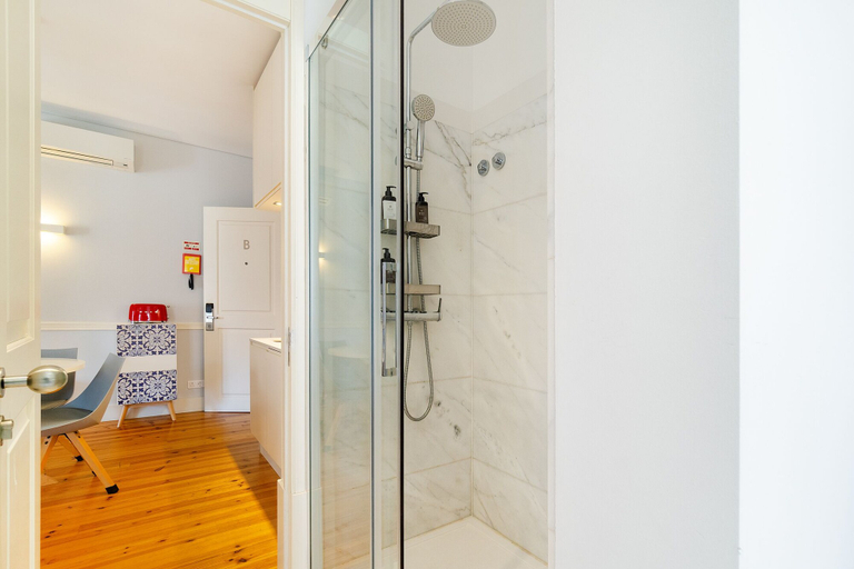Bathroom 5, Villa Baixa - Lisbon Luxury Apartments, Lisbon