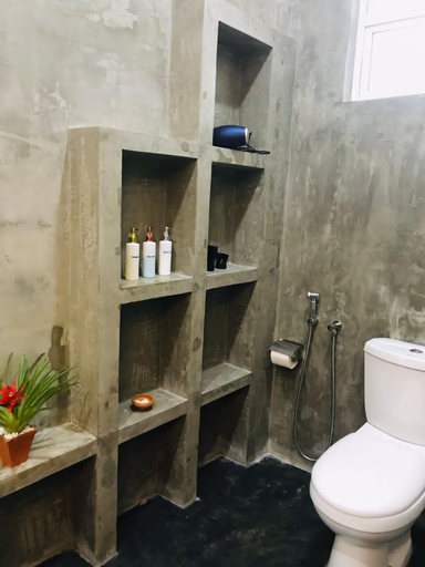 Bathroom 4, Ceagull, Habaraduwa
