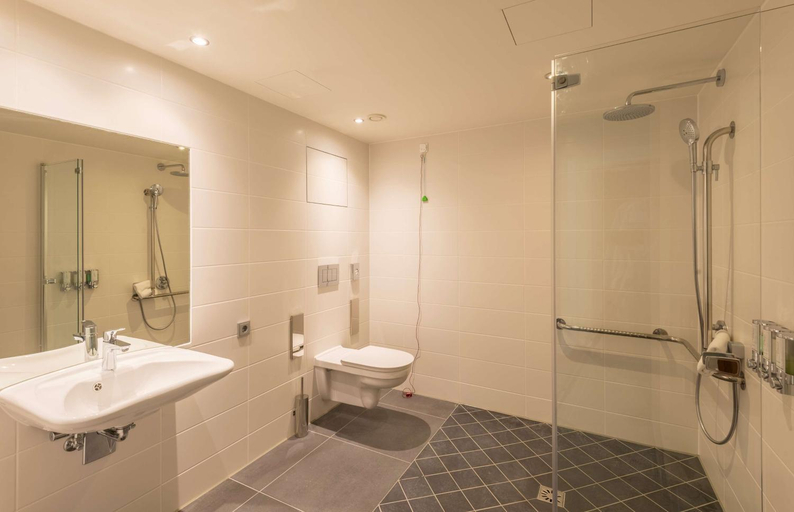 Bathroom 4, Hilton Garden Inn Munich City West, München
