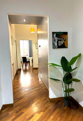 Others 5, cerri apartment, Rome