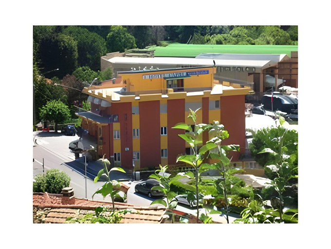 View 5, Hotel Capri, Novara