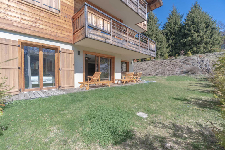 Exterior view 3, Ideal 3 bedroom apartment with 200m2 garden, Haute-Savoie