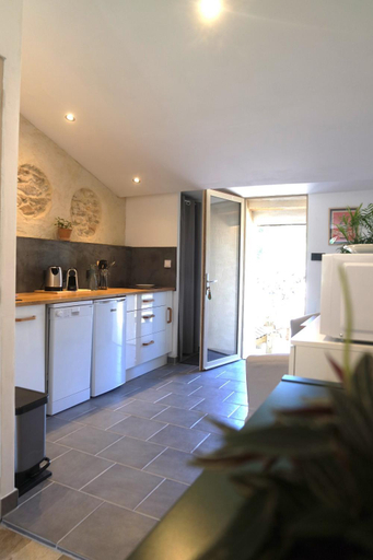 Others 5, Le Mas de Loume, Vaucluse