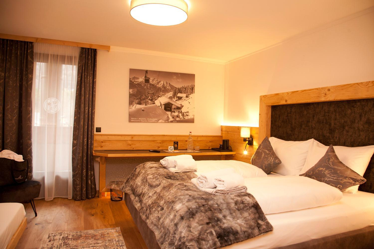 Bedroom 3, Hotel Die Montafonerin, Bludenz