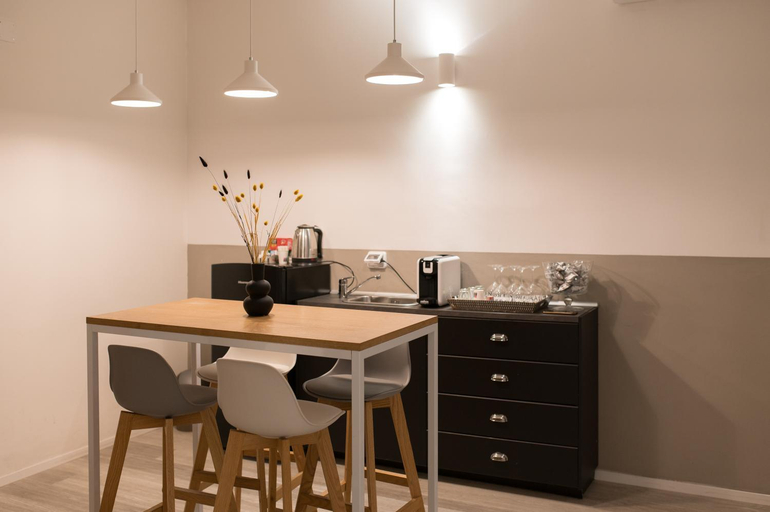 Others 5, b&b boutique four rooms bari, Bari