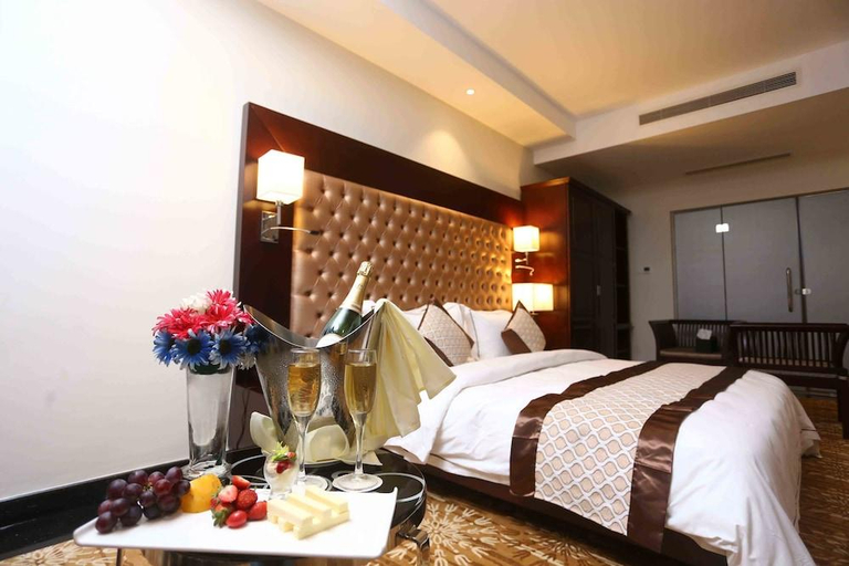 Bedroom 3, The Grand Mountain Hotel, Matale