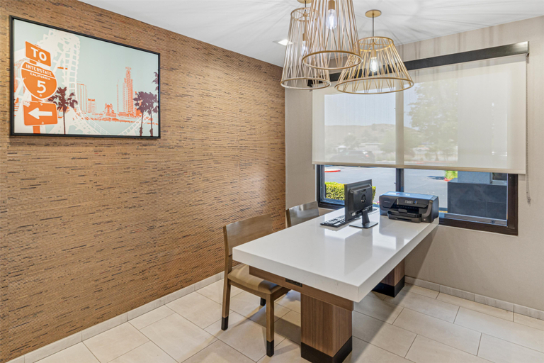 Others 5, Best Western Valencia/Six Flags Inn & Suites, Los Angeles