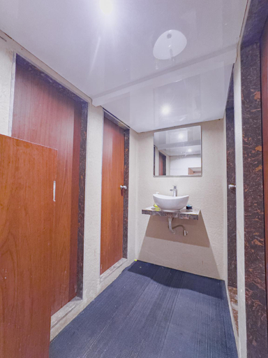 Bedroom 2, HOTEL WINTON, Mumbai Suburban