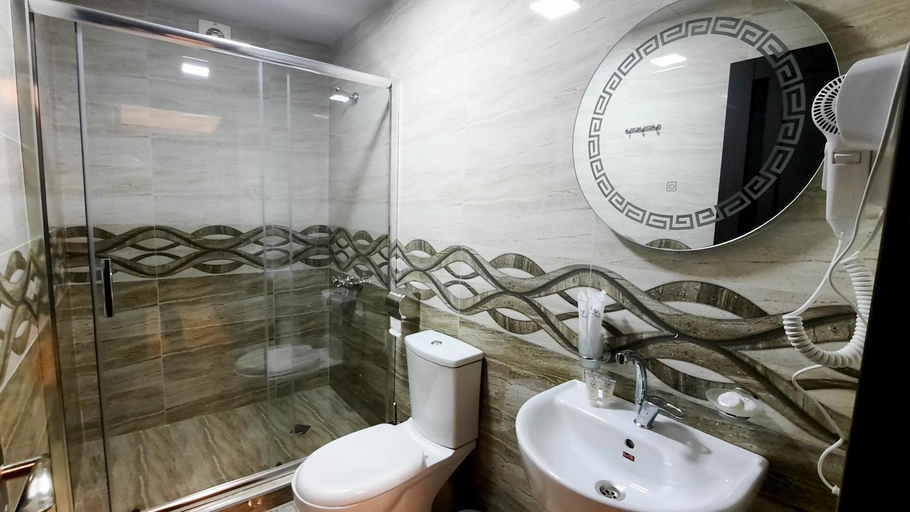 Bathroom, HOTEL KOSHKI, Zugdidi