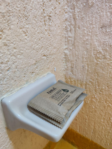 Others 5, Hotel J.B., José Azueta