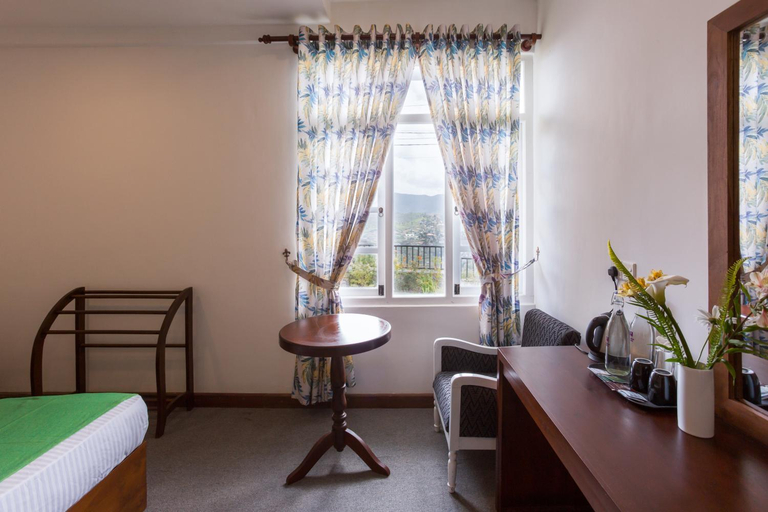 Bedroom 3, Lilys Nuwaraeliya, Nuwara Eliya