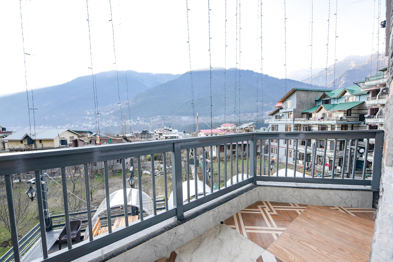 Public Area 2, Fabhotel Rigzin Nest Cottage, Kullu
