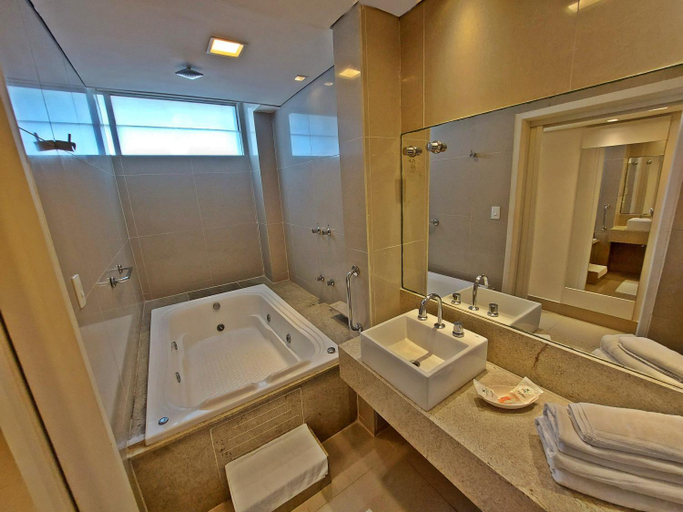 Bathroom 3, GARANHUNS PALACE HOTEL, Garanhuns
