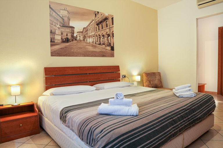 Bedroom 3, SMART HOTEL, Ferrara