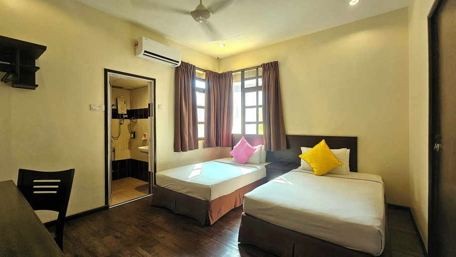 Bedroom 5, Hotel 22 Gurney, Penang Island