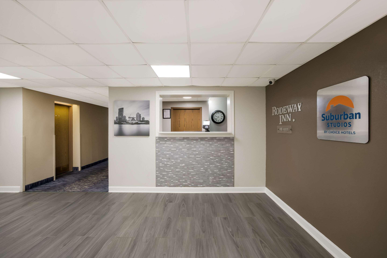 Public Area 2, Suburban Studios Milwaukee Airport, Milwaukee