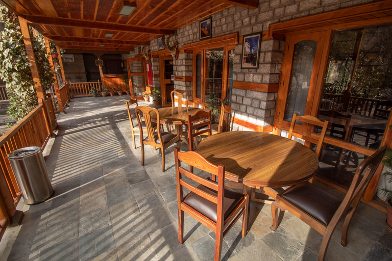 Food & Drinks 5, Negis Mayflower (A HERITAGE SINCE 1965), Kullu