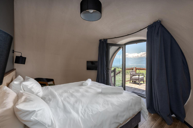 Bedroom 3, Hotel Qvevrebi, Telavi