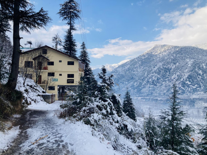Exterior & Views 2, Snow Crest Residency Manali With View, Kullu