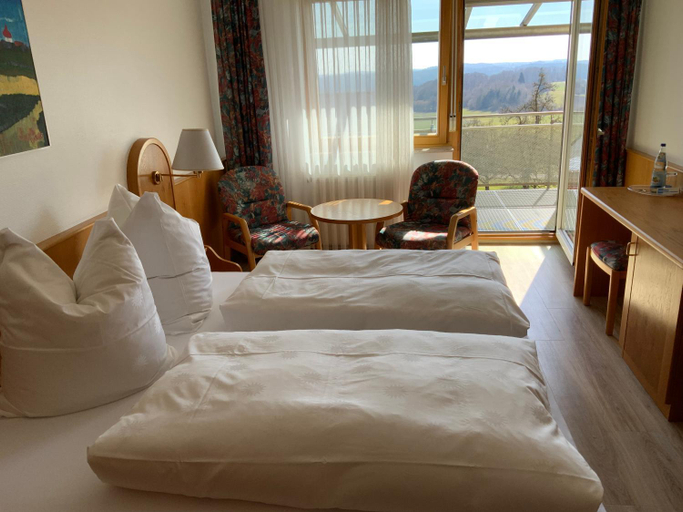 Bedroom 2, Gasthaus Sonne, Göppingen