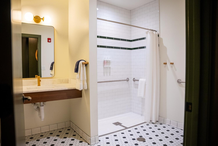 Bathroom 3, 우드워드 호텔, Bibb
