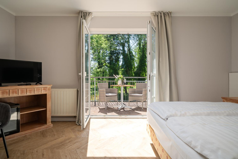 Bedroom 3, Hotel Muritz-Park, Mecklenburgische Seenplatte