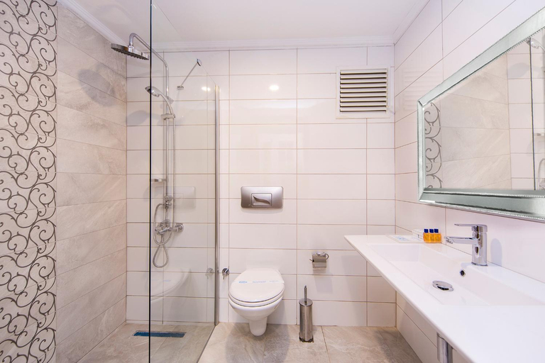 Bathroom, Eftalia Holiday Village, Alanya