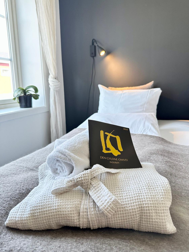 Bedroom 3, SAGA, unikt badehotell med 5 rom, sauna og badebrygge - Inderøy, Inderøy