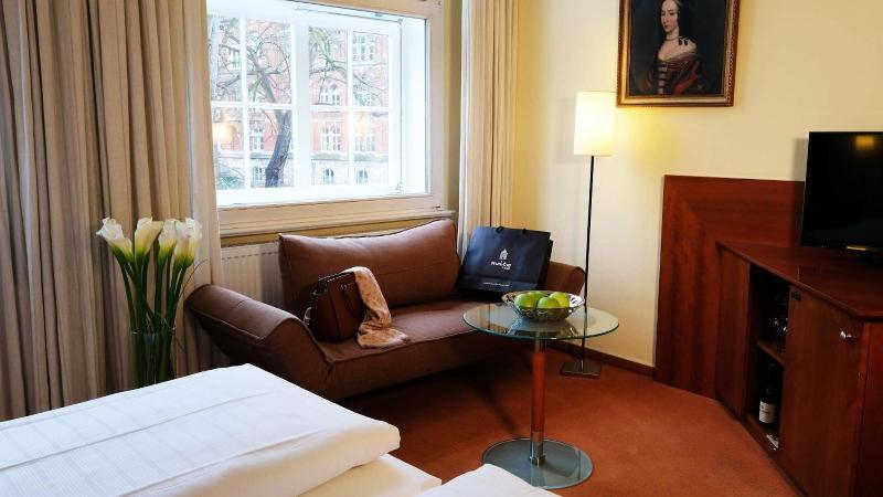 Bedroom 3, Hotel zur Furstabtei, Herford