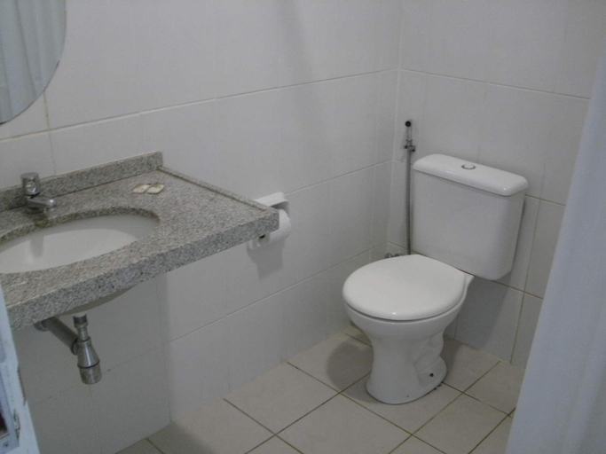 Bathroom, Hotel Belas Artes, Quixada