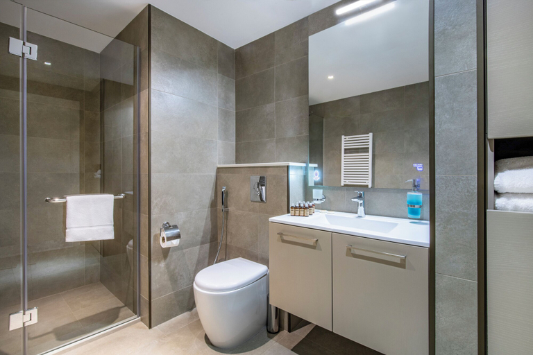 Bathroom 3, Alliance Palace Batumi, Batumi