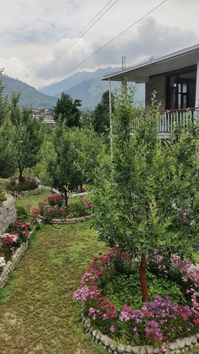 Others 3, Whitehouse, Kullu