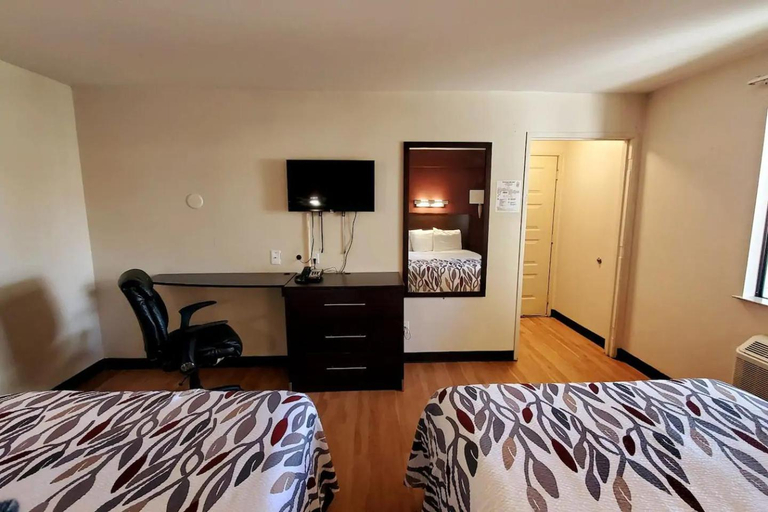 Others 5, Sacramento Inn & Suites, Sacramento