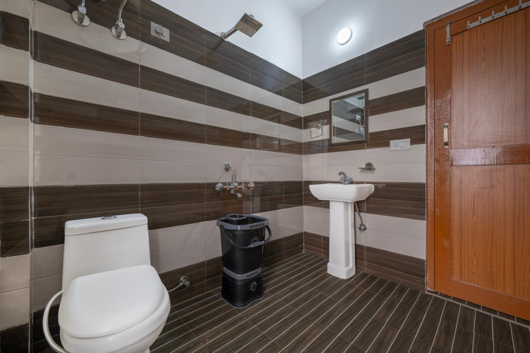 Bathroom 4, Abbu's Dream Nest, Kinnaur