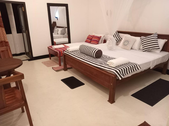 Bedroom 3, Little Villa, Habaraduwa