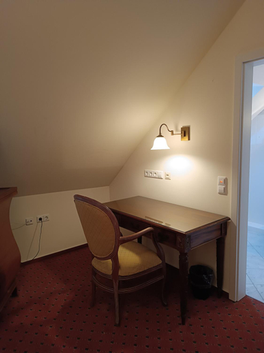 Bedroom 2, Schloss Neckarbischofsheim, Rhein-Neckar-Kreis