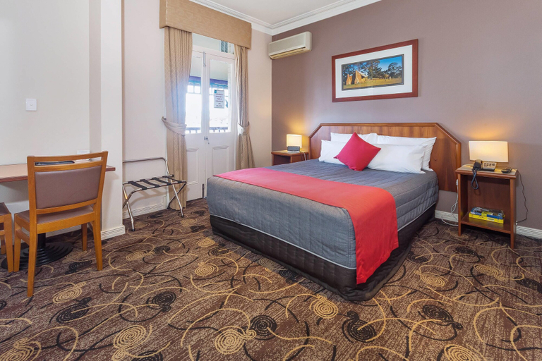 Bedroom 3, Quality Hotel Bayswater, Perth