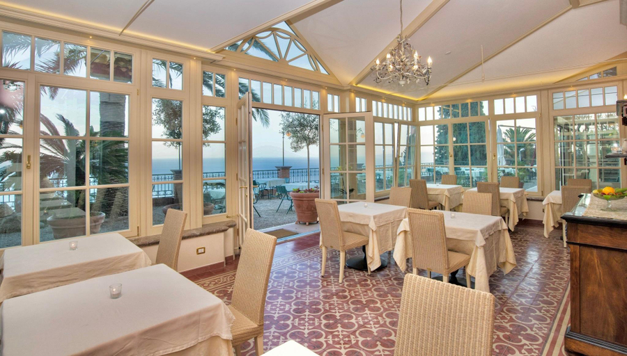 Food & Drinks 5, Hotel Villa Schuler, Messina