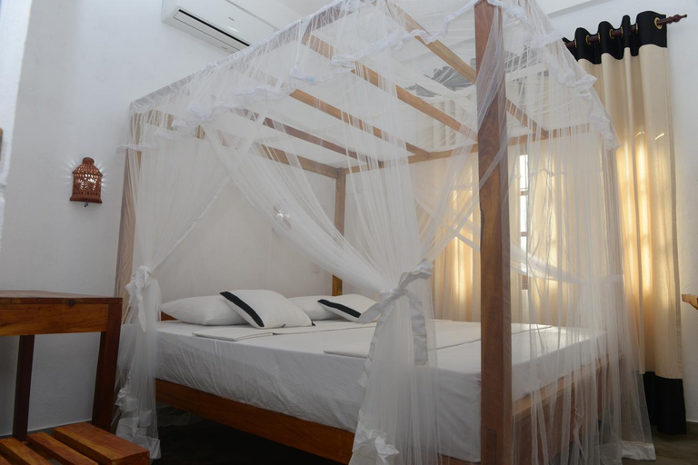 Bedroom 2, Eagle Homestay, Tangalle