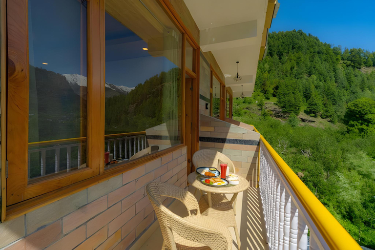 Public Area, Fabhotel Arigato Cottage, Kullu