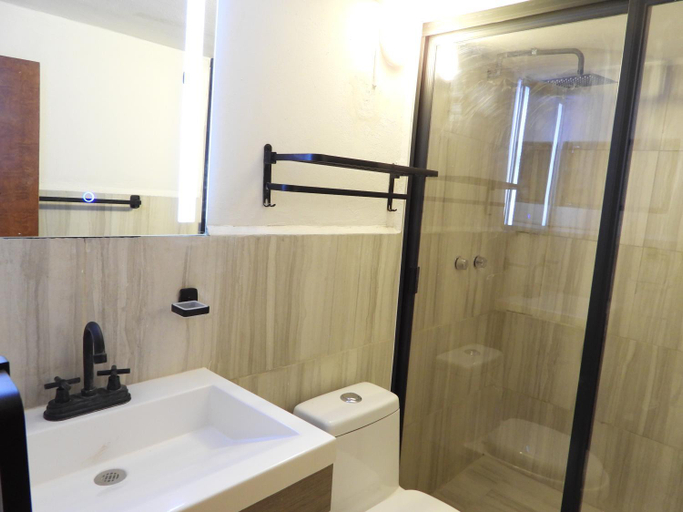 Bathroom 5, Singular Reforma, Mexico City