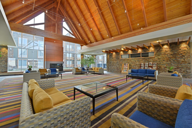 Public Area 2, Edmonton Hotel & Convention Centre, Division No. 11