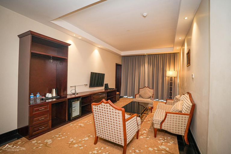Others 2, The Grand Mountain Hotel, Matale