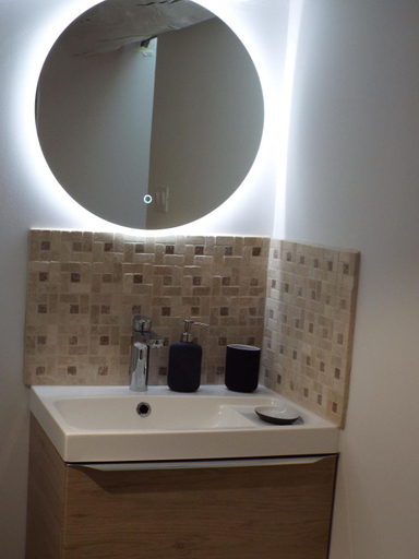 Bathroom 4, Valentins cottage Moulin de Tartay Avignon, Vaucluse