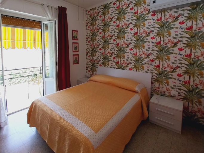 Bedroom 2, Villa La Lanterna, Savona