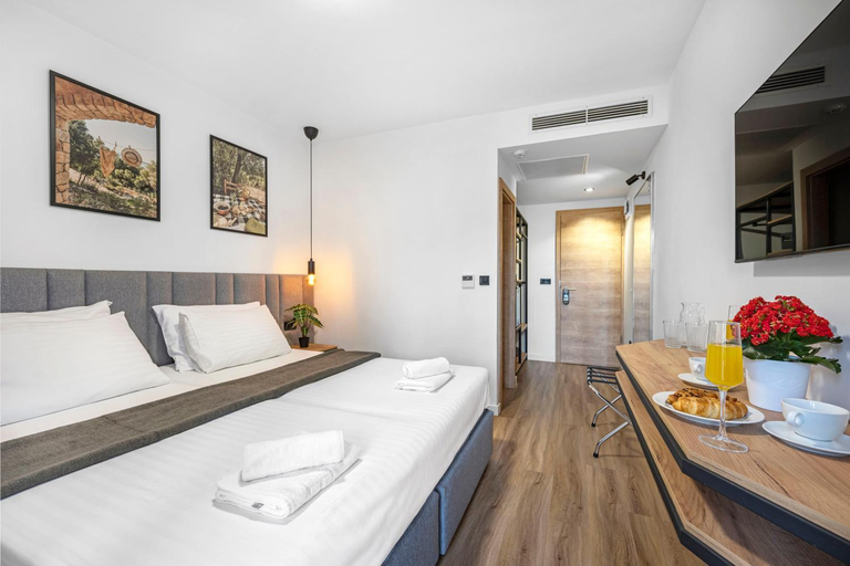 Bedroom 2, HOTEL MIRAN PIROVAC, Pirovac
